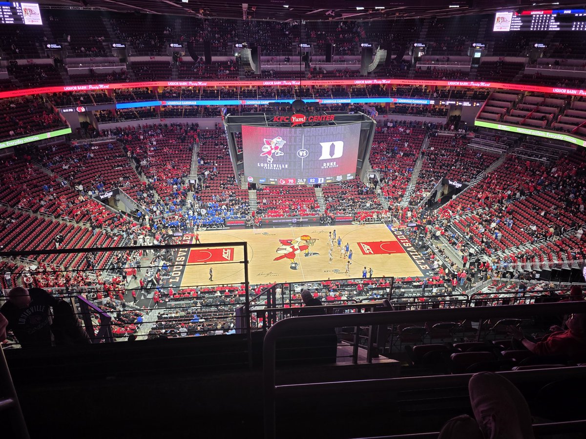 DukeForTheWin's tweet photo. @DukeNBA sent the crowd home early https://t.co/40h9rdPLuT