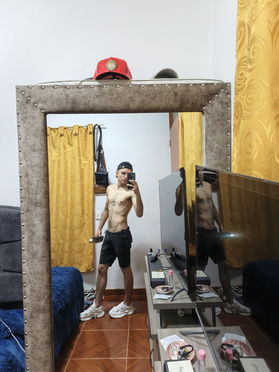 Yo me la paso contigo 🖤