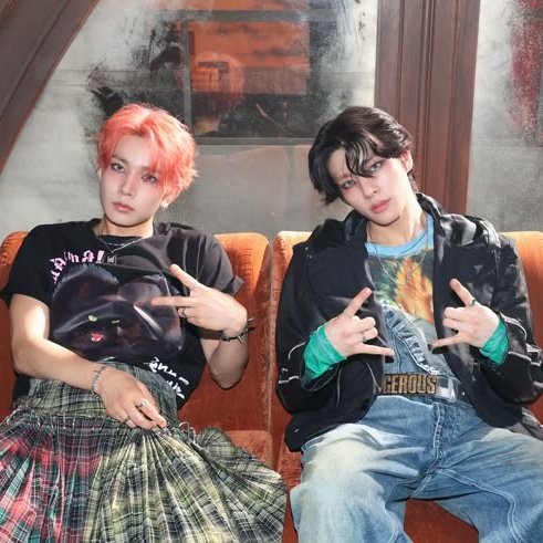 enhapopbase's tweet image. JAKE and HEESEUNG participated in composing and writing the lyrics of 'Sleep Tight' song from 'THE SIN: VANISH'.

JAKE also participated in composing and writing lyrics of '사건의 발단 (The Beginning of the Incident)', narration track.