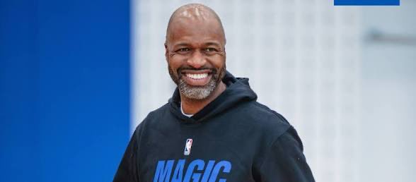 SportsONbbq's tweet image. In case anyone is wondering who’s the head coach of Orlando magic HIS BITCHASS NAME IS JAMAHL MOSLEY … say it with me Jamahl Mosley = bitch ass nigga … this is the bitch nigga who’s playing dirty games and deserves the feds along terry rozier 👇 this bald bitch