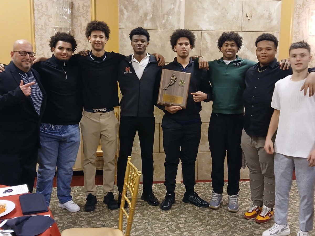 coach mo tweet media