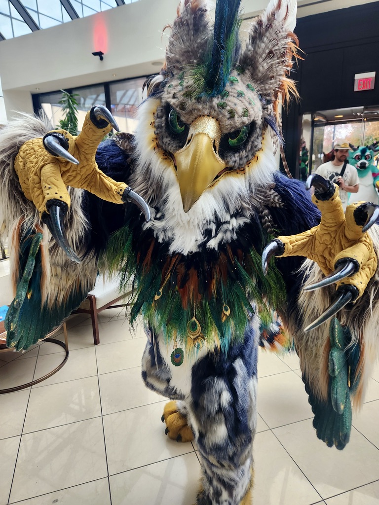 I don't have any art (yet!)... but I still have talons for talonposting!