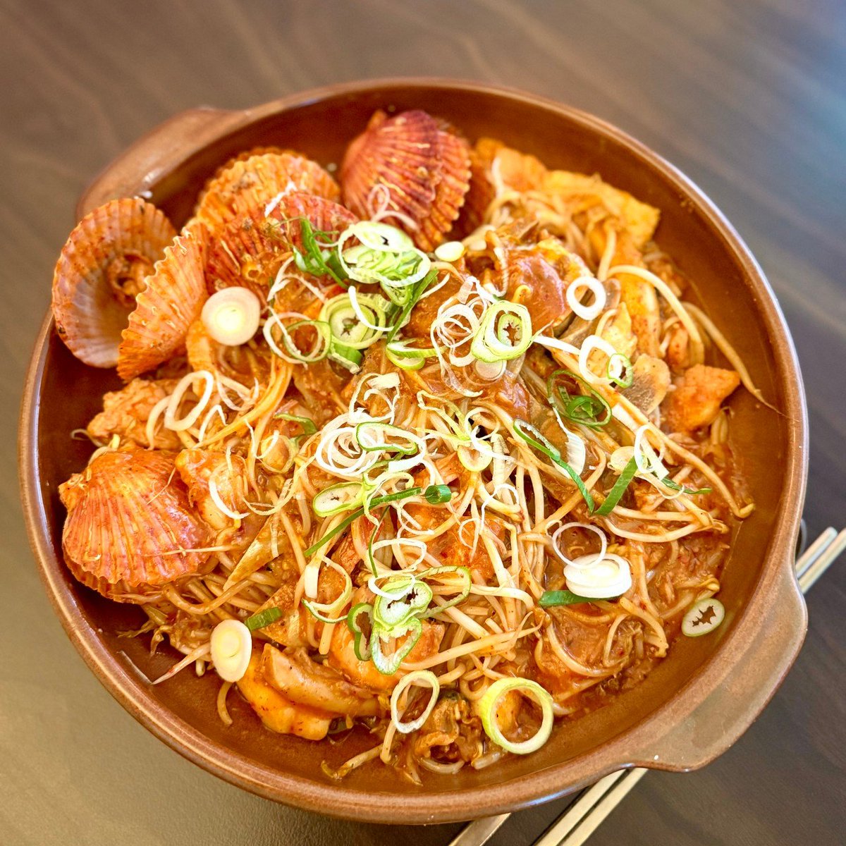 atomicBTC's tweet image. [비트코인 칼국수집⚡️전무님⚡️]

- 비트코인 결제가 가능한 광명의 첫 칼국수집.
- 한우 사골과 돼지목뼈로만 만든 사골육수의 뼈칼국수 전문.
(비트코인 결제 매장이므로 무료 홍보)

주소: 경기 광명시 양지로 19 어반브릭스 B동 1층 133호