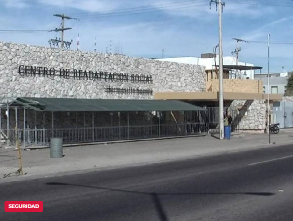 🚨👮‍♂️ Recapturan al reo que se fugó del Cereso 1 de Hermosillo el 4 de enero; ya está bajo resguardo. 

Nota completa aquí: meganoticias.mx/hermosillo/not… 

#MeganoticiasHermosillo Ⓜ️