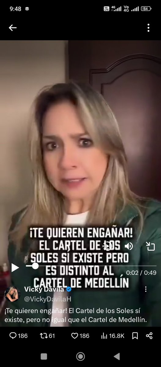 CarpMadeira1985's tweet image. Me desespera verle la cara de tragedia a esta gran hijueputa y el poco de muecas que tiene que hacer para publicar un hijueputa vídeo. Perra malparida