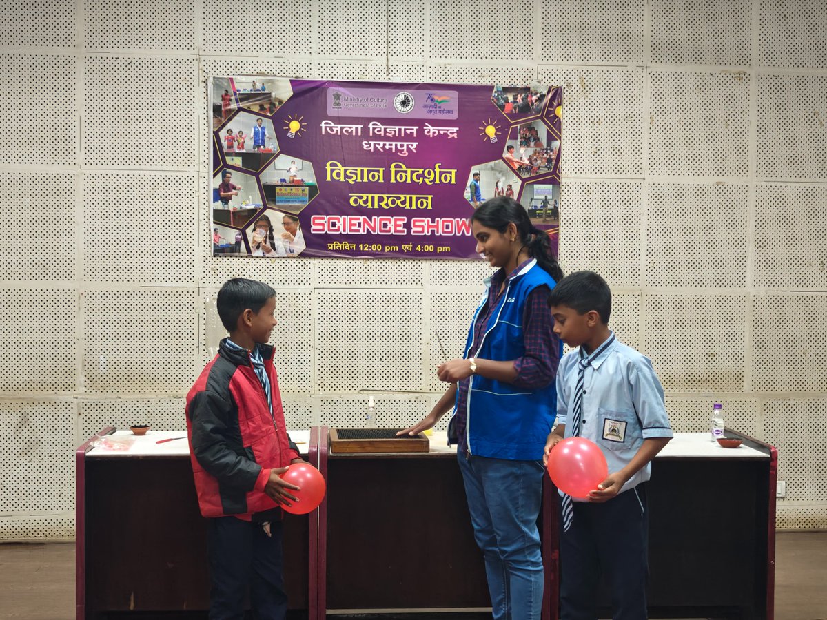 DSCDharampur's tweet image. Students from Central Primary School, Khanvel enjoyed an Interactive Science Demonstration Lecture at @DSCDharampur a unit of @ncsmgoi @MinOfCultureGoI , making science learning engaging and inspiring.
#DSCD #ScienceDemonstration #InteractiveLearning #SchoolVisit #STEMEducation
