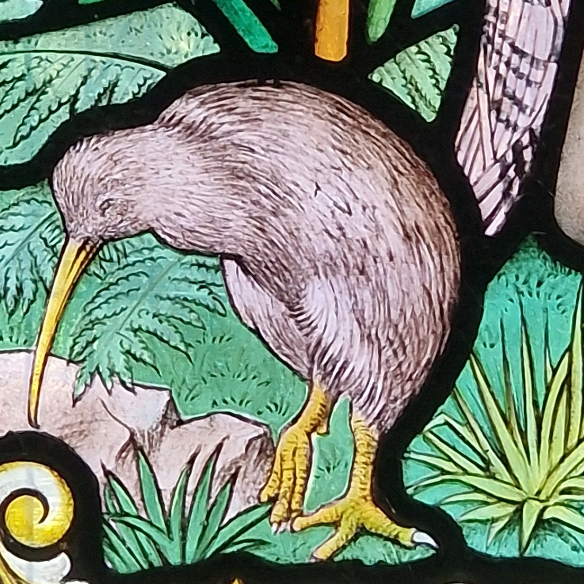 StroudStory's tweet image. For #WindowsOnWednesday, a peach of a window from Lydney, #Gloucestershire, by G E R Smith, 1941, depicting the Franz Joseph Glazier in #NewZealand and &amp;gt;squee!&amp;lt; a kiwi! Given by Lord Blediscoe, erstwhile Governor General of the country from 1929 to 1935.
