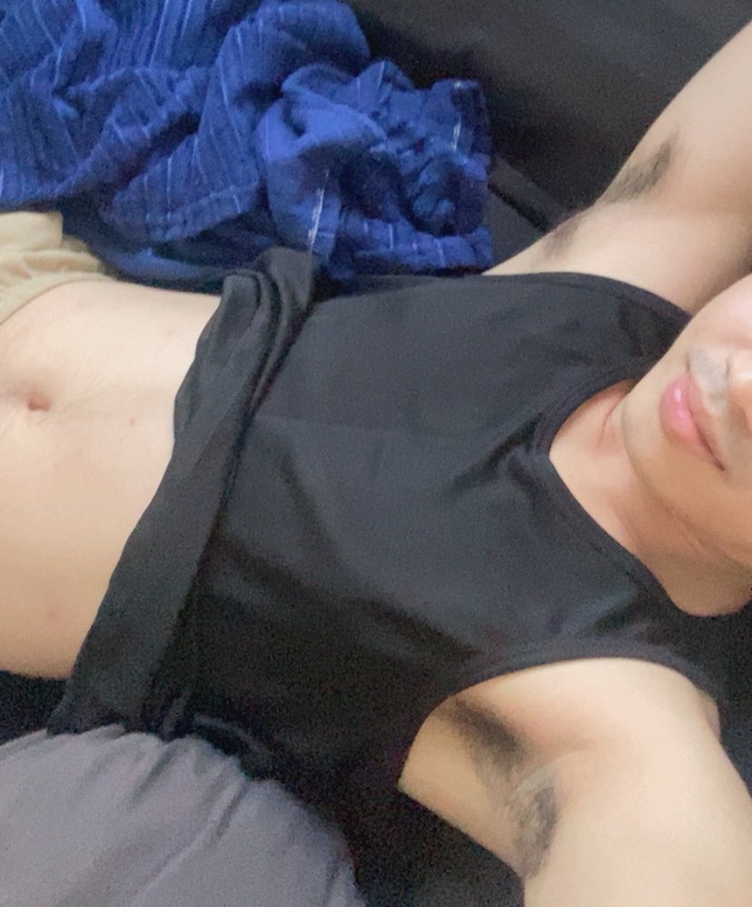 rickdump8's tweet image. Happy hump day😋