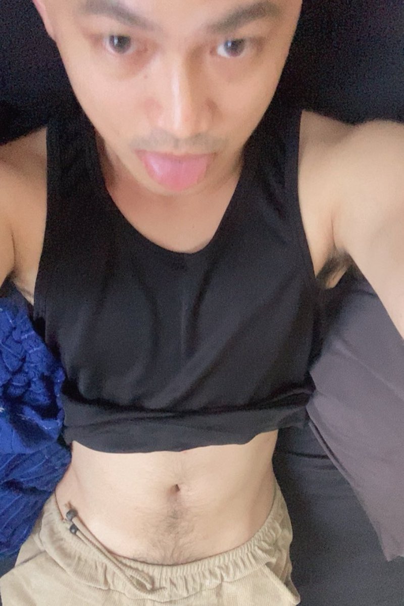 rickdump8's tweet image. Happy hump day😋