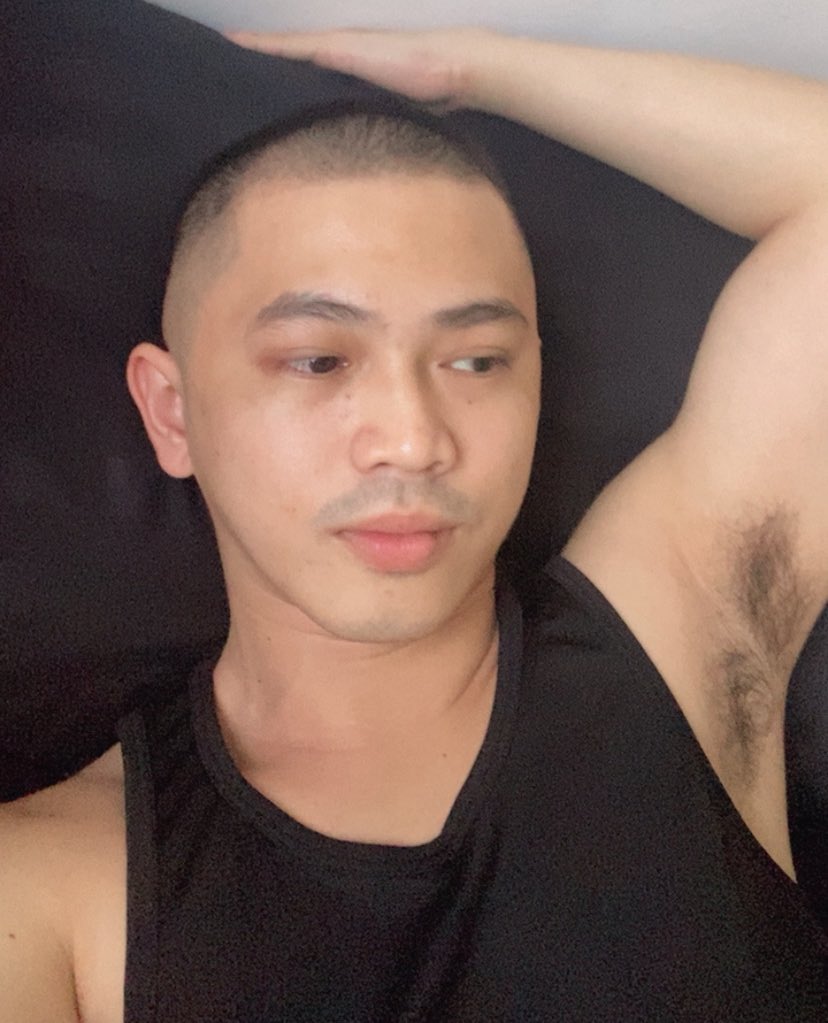 rickdump8's tweet image. Happy hump day😋