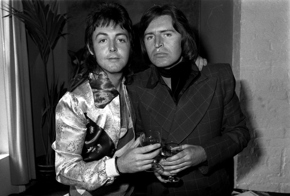kennylanglea's tweet photo. Happy Birthday to Mike McCartney. Born Peter Michael McCartney in Liverpool this day in 1944. He is the younger brother of Paul McCartney. A keen photographer, he was a member of The Scaffold, who had a UK No.1 with Lily The Pink in 1968 #MikeMcCartney ๐ธ๐๐ https://t.co/zUuhjYxboG