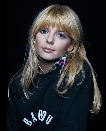 Paanteon's tweet image. #Lachanteusedujour
7 janvier 2018, France Gall nous quittait.

Une chanson inoubliable ?
#humanité #vivezinspirés