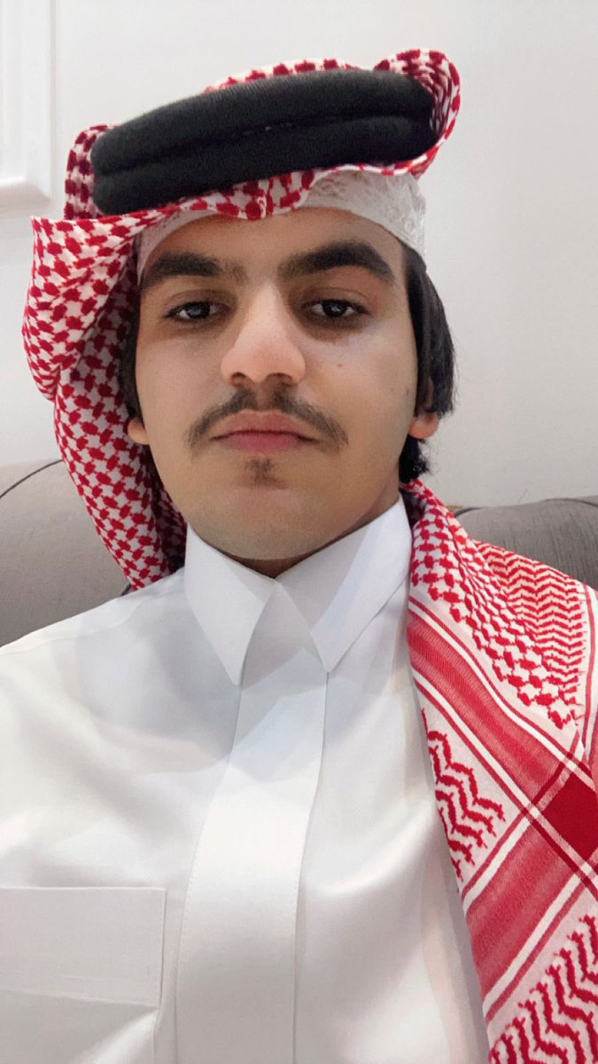 DrIbrahimG's tweet photo. توالي المشاعر وتتابع الكلمات التي تبهجني من طلابي هي محل امتنان أقول عندها #الحمدلله ثم أشكر أصحاب المشاعر، ومنهم طالبي النحيب الكريم المعطاء أخي راكان بن سعد القحطاني سلمه الله ممن تشرفت بتدريسه في #البلاغة و #النقد
شكرا راكان على مشاعرك وعلى سماحك لي بالتغريد بها https://t.co/2rTJDTtqLz