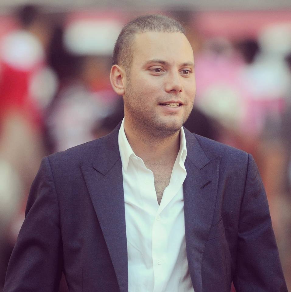 Fils à papa tu ne représentes que toi-même.

Tu vas assumer, comme un grand garçon, les actes qui se sont passés au Maroc  ne sont pas passés inaperçus. 🐷

Vendredi tu sautes toi aussi. Dégage ! 

L’équipe RT ce post nous devons faire du bruit 

#Tunisie #football