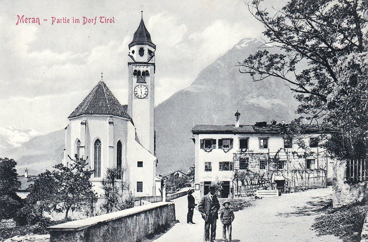 Dorf Tirol vs. Meran – eine kleine Karte, große Geschichte.
Früher schaute Dorf Tirol neugierig „nach Meran rüber“ – und die weltbekannte Kurstadt galt als großer Bruder. südtirol-erleben.net/dorf-tirol-auf…
#dorftirol #meran #alteansichtskarte #südtirol