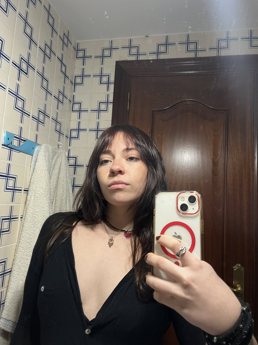 noelia tweet media