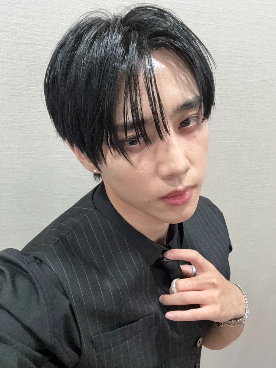 바츠˚ tweet media