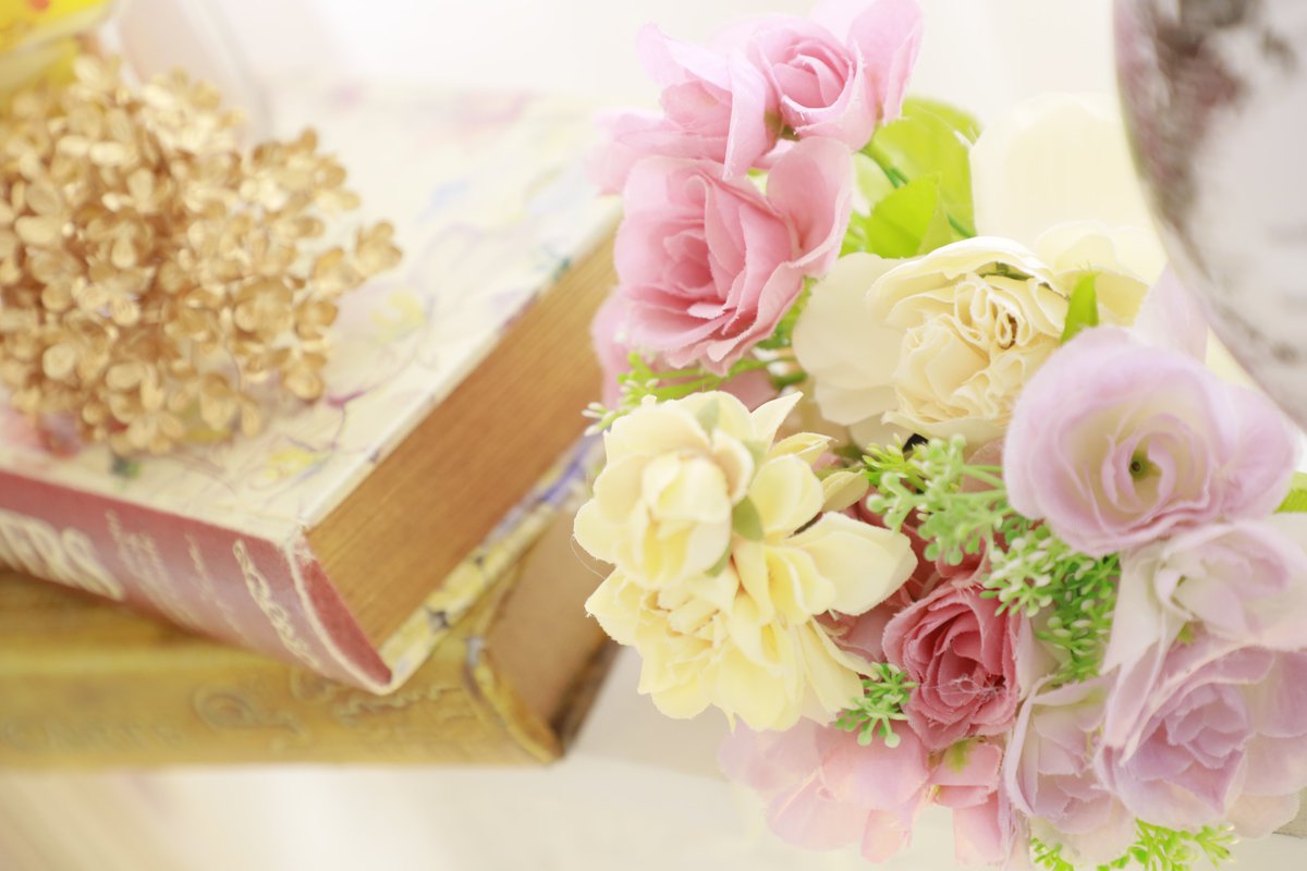 Pure__Studio's tweet photo. ※1/8（木）限定の超お得情報のお知らせ！ 

【5000円割引キャンペーン📷】 
同日ご予約いただいたお客様限定で 通常価格から5000円割引📷

60分ヘアメイク付き撮影プランが15000円→10000円  

ご予約はこちらから📷 03-6812-1837 
LINE公式アカウントから予約📷(ID:916wwfdy) 🆗 https://t.co/1IIpcn7GNB
