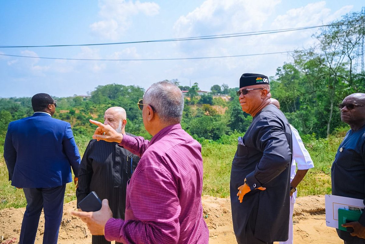 H.E <a href="/_PastorUmoEno/">Pastor Umo Eno</a> has disclosed plans to transform the reclaimed Uyo Village refuse dump-site spanning over 100 hectares into a modern Government Residential Area, comprising of a creative village, and a housing estate, to reduce housing deficit in the State.