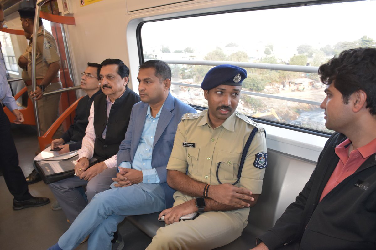 CollectorAhd's tweet photo. ભારતના માન.વડાપ્રધાનશ્રી અને જર્મનીના માન.ચાન્સલરશ્રી આગામી સમયે અમદાવાદની મુલાકાતે આવનાર હોઈ વ્યવસ્થા નિરિક્ષણ અને સુરક્ષાના ભાગરૂપે માન.જિલ્લા પ્રભારી મંત્રીશ્રી ઋષિકેશ પટેલ દ્વારા સ્થળ મુલાકાત કરવામાં આવી https://t.co/44VjXBzwuu