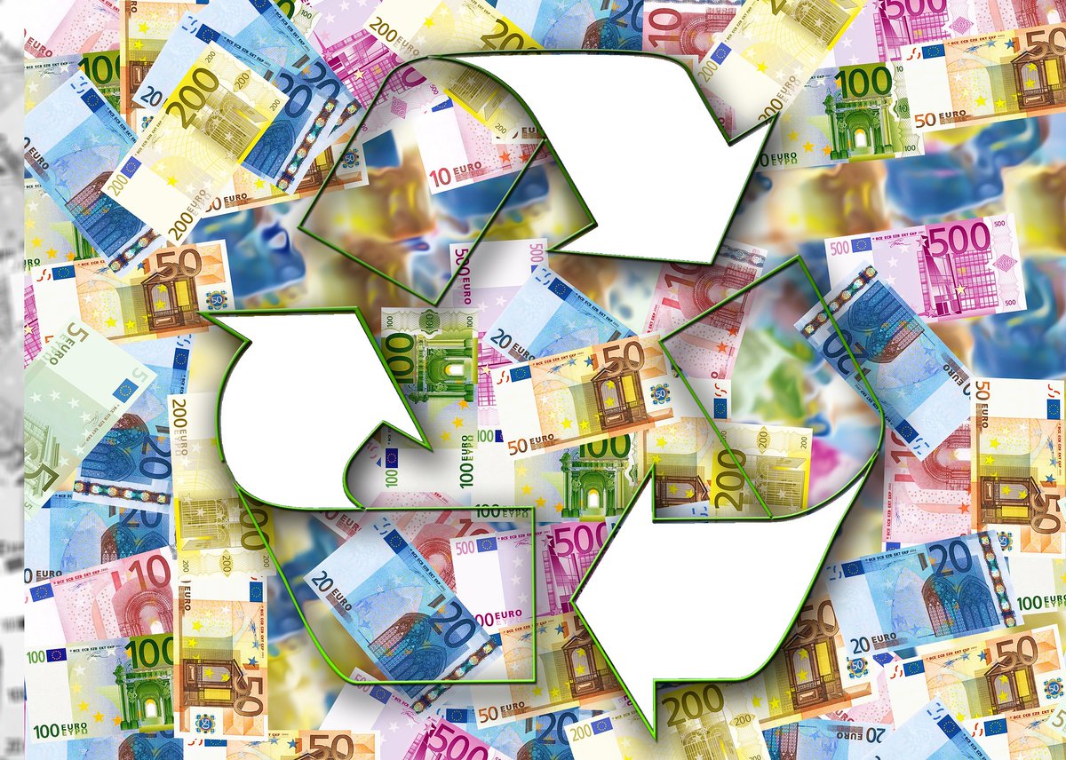 La #Economía  es cíclica. Entender sus fases permite planificar mejor, invertir con disciplina y convertir la incertidumbre en una ventaja. En #FinanzasPersonales  preparase importa más que predecir.
#CicloEconómico

…ernodebitacorafinanciero.blogspot.com/2026/01/la-eco…

✍️ <a href="/ToGarMos/">Toño García</a>