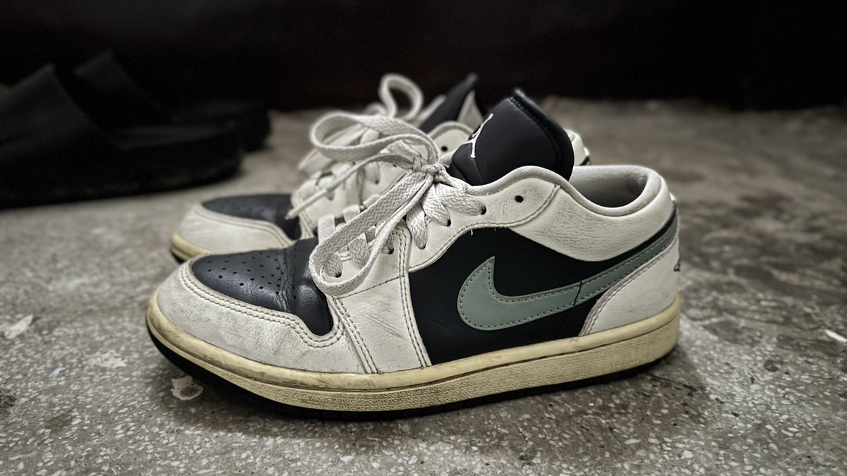 Lick A.T Sneaker tweet media