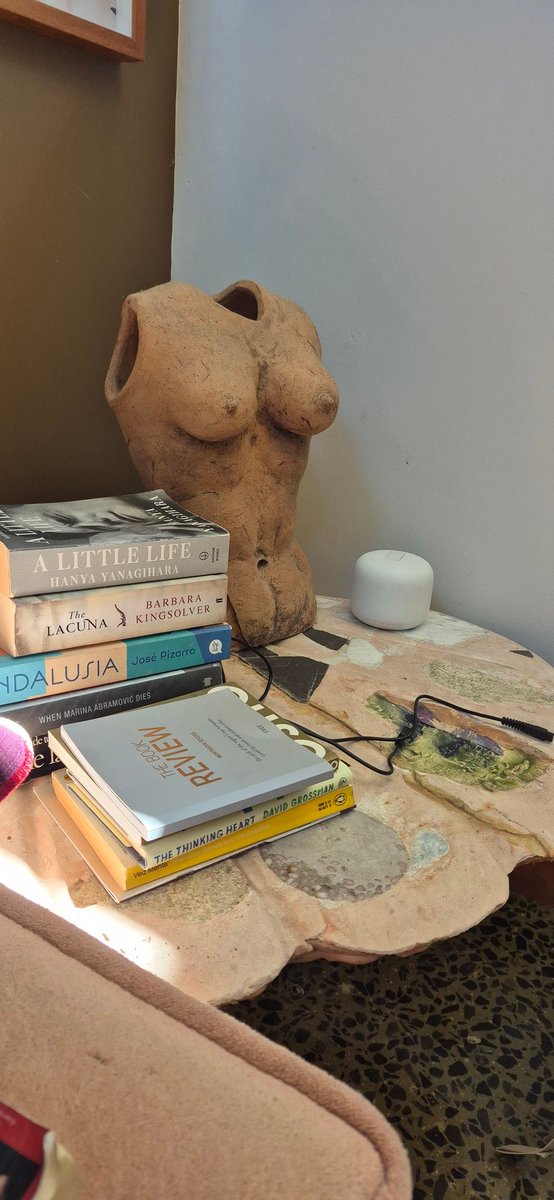 awedgewood's tweet image. I'm in Byron Bay for some post-Ashes recovery and I have to thank @nickfshort for the recommendation on my lodgings