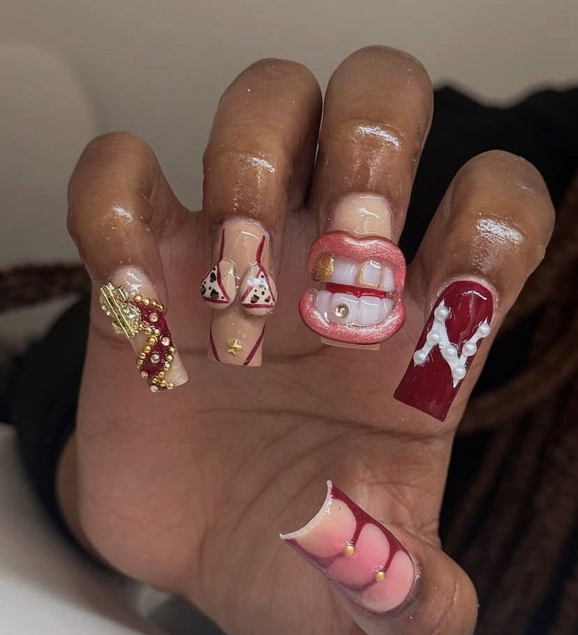 Happy mid-week Glowgetters 🤩 Have you booked your nails appointment for the weekend? Find the best Nail Tech near you, using our Global Hair and Beauty Directory fixthairandbeauty.com/viewdirectory