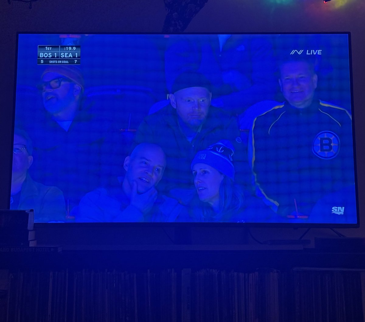 bobbiebrewski's tweet photo. What’s up @deandelray
#NHLBruins | #CandlesLit🕯️ https://t.co/aw5voPV5f0