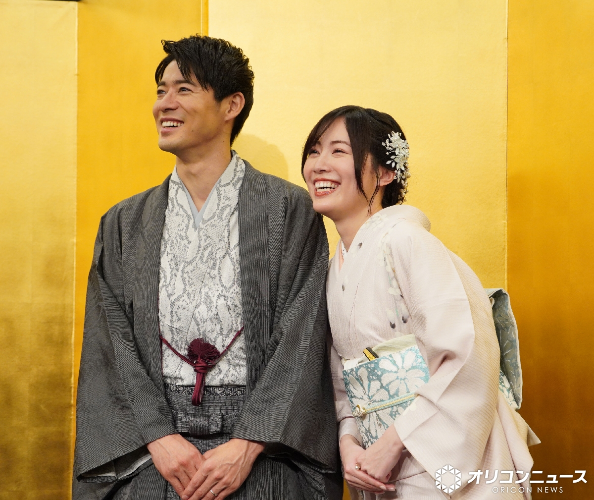 oricon's tweet image. 松井珠理奈＆辻本達規 結婚会見💐

入籍日は中日ドラゴンズ・柳裕也の背番号から
結婚の縁の下に竜エースの存在

柳からプロポーズのアドバイスも
oricon.co.jp/news/2429256/f…

@JURINA38G
