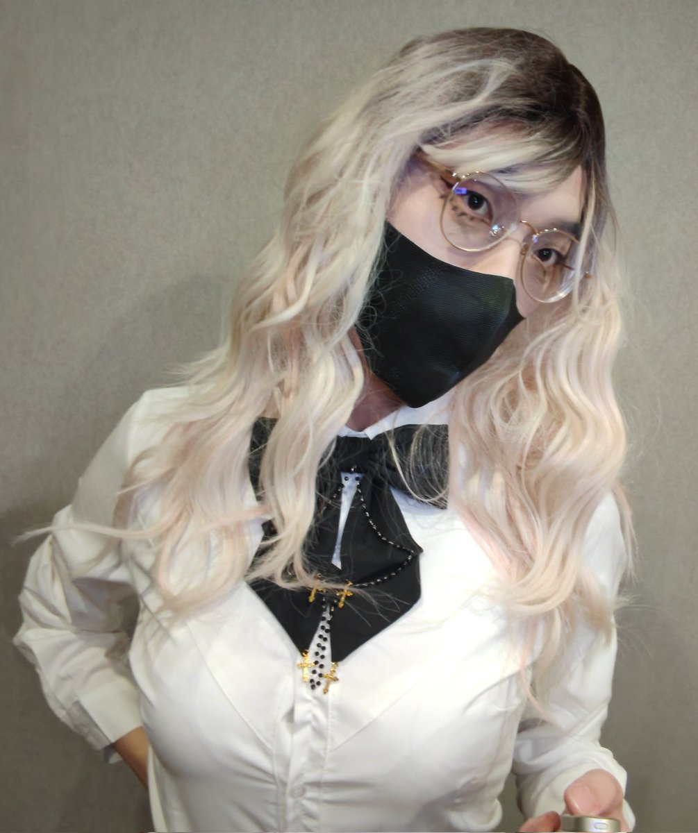 yiyaoeee's tweet photo. 露下丑脸(>﹏<) 还望轻喷～
#伪娘 https://t.co/pevoxggrGj