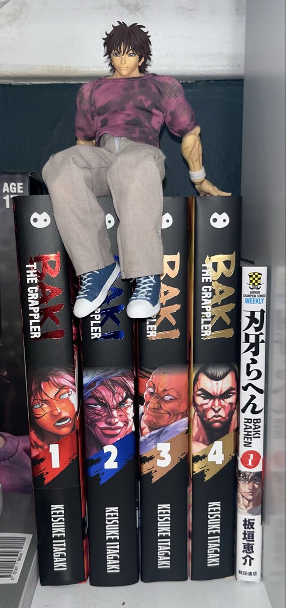 w5ffl3's tweet photo. Grew my baki collection with more english translationsss!!! (2nd pic from bookstore) i hope to buy the 5th and 6th ones on my birthday soon 🩷 hehe (^^) #bakithegrappler #bakihanma #manga https://t.co/IEvKbGhs1N