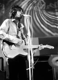 Un día como hoy El gran Syd Barrett cumpliría 80 años.
Fundador de Pink Floyd y gran músico Psicodélico.

1946-2006 ✝️

- Shine On You Crazy Diamond

- Wish You Were Here