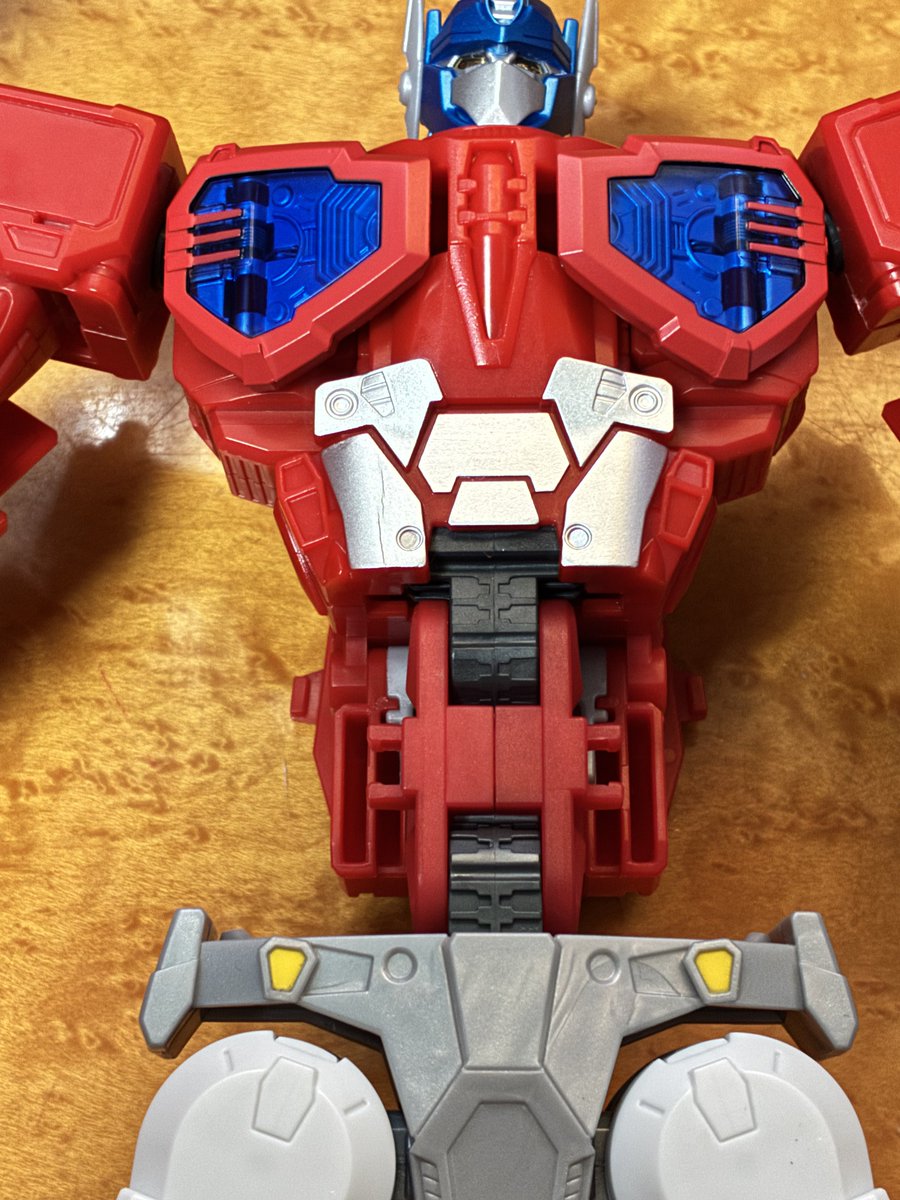 諸々落ち着いたのでゴッドファイヤーコンボイをようやく開封&検品