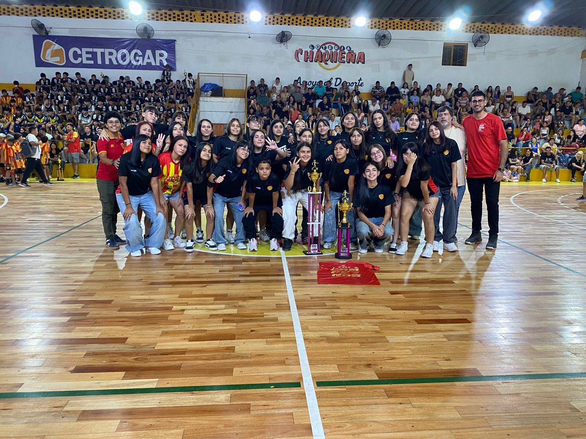 Una familia para toda la vida 🏆💛❤️💛