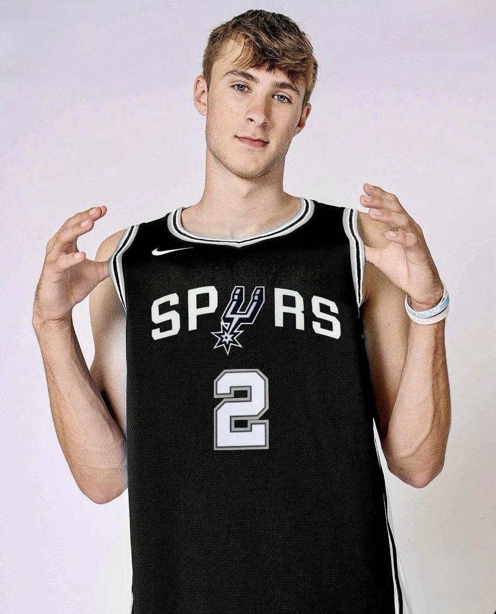 goldenspirit155's tweet image. He literally would’ve solved one of our biggest holes on the team 😭