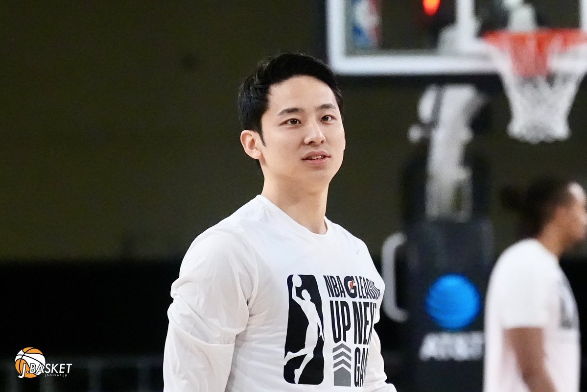 jbasket_jp's tweet image. 【NBA】ブルズ、河村勇輝とツーウェイ契約を締結🔥
📝 jbasket.jp/nba%e3%83%bb%e…
⁡
現時点でブルズは、河村勇輝、エマニュエル・ミラー、ラクラン・オルブリッチのツーウェイ契約選手3名を含む、計18名のロスターを保有している。
⁡
#河村勇輝
#NBA
#ブルズ
#Scene #Moments #BeyondGame
#Jbasket…