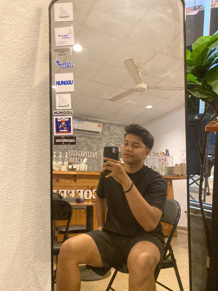 FendyKai's tweet image. Dulu slim  2024 sekrang chubby 2026,