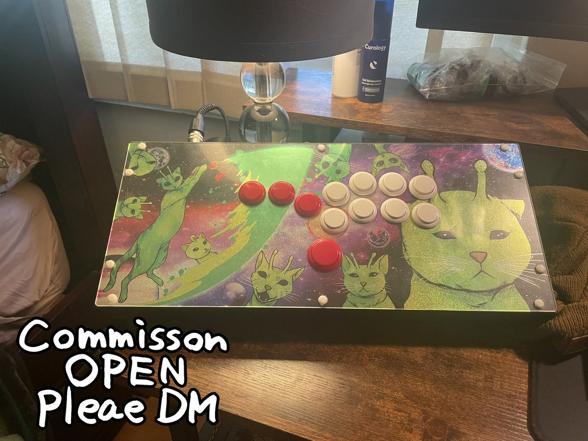 tana_taka_3rder's tweet image. Alien Cat

The completion of a rare fight stick art

My Commission Work 🕹️