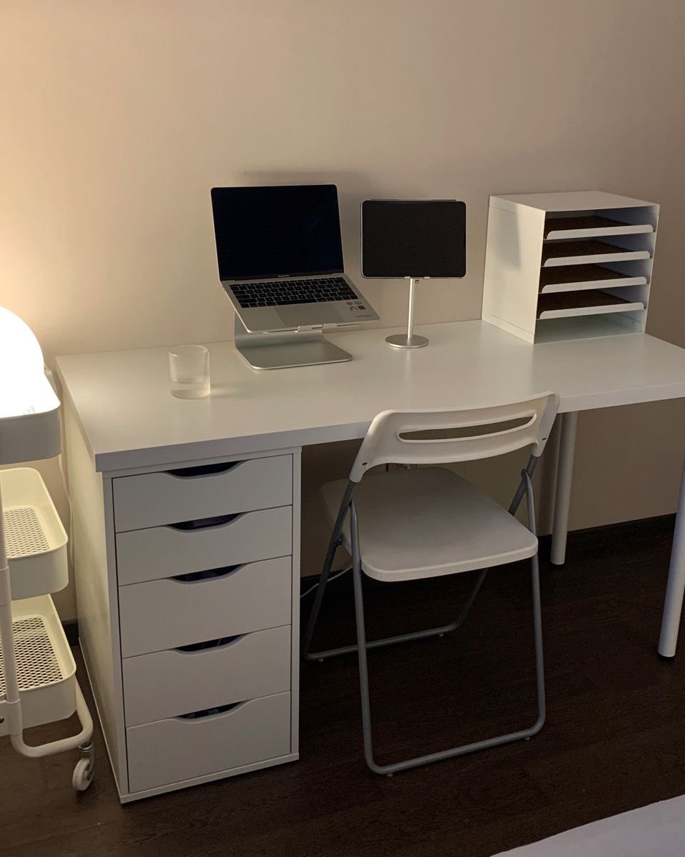 remember_u7's tweet image. 인생이 어려워 보일 땐 집청소부터하자.