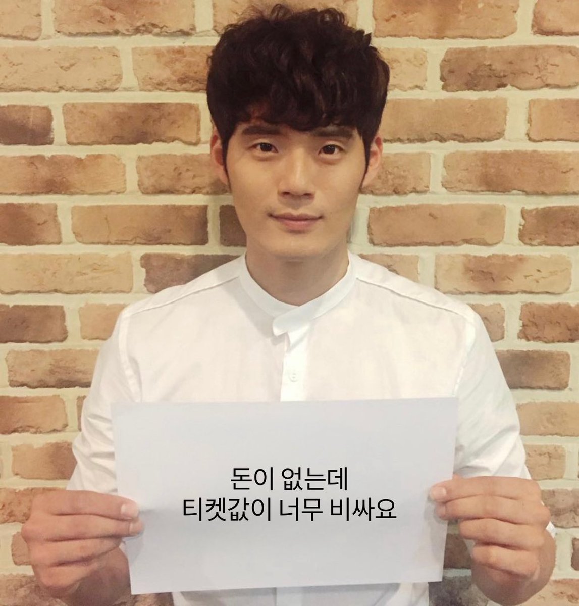 Myutifuls's tweet image. 보고싶은 극은 많은데
통장 잔고가 허락을 안 해줘요