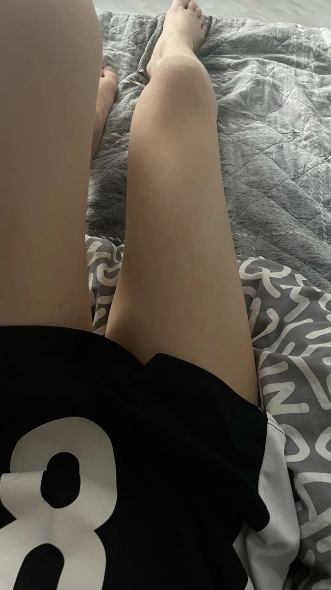 erinwindy08's tweet image. chiều đi học thể dục nữa hời ơi🙃
#cap3