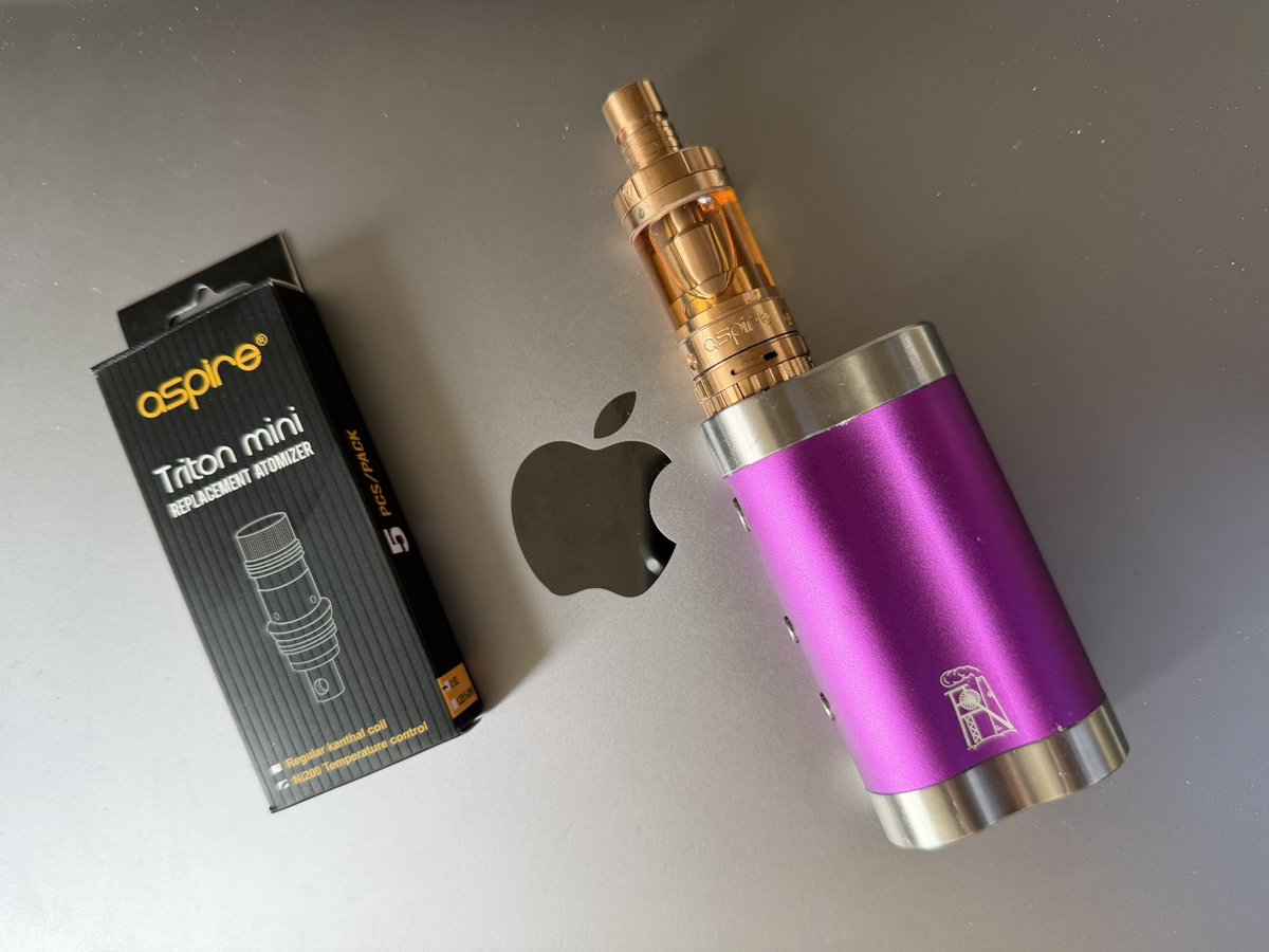CTHRAG_YASKA's tweet photo. 今年初の #vape のお買い物は、#aspire #nautilus コイルの #NI2000 !
まだNI2000のコイルが売っていることに気がつき、#DaniBox mini を引っ張り出してきた次第。
相変わらず、#dicodes の使い方、覚えていない。
以下のページは、ホント聖典!
保持感謝!
https://t.co/ba9QcdecZO https://t.co/dOtVtgGDEM