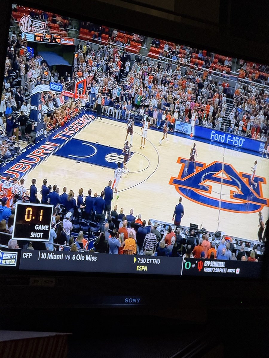 ThankYouVeterans tweet media