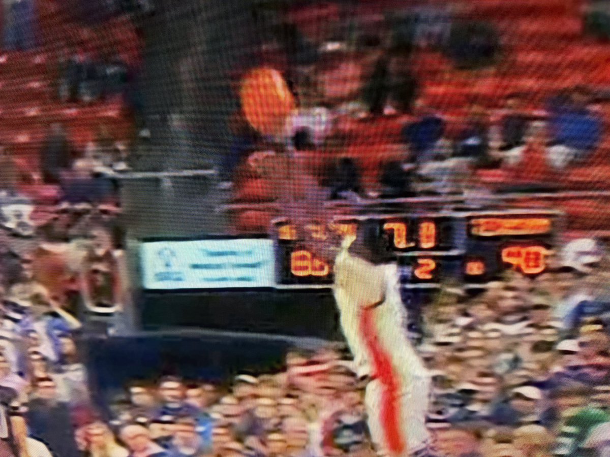 TideRetweeter🐘 tweet media