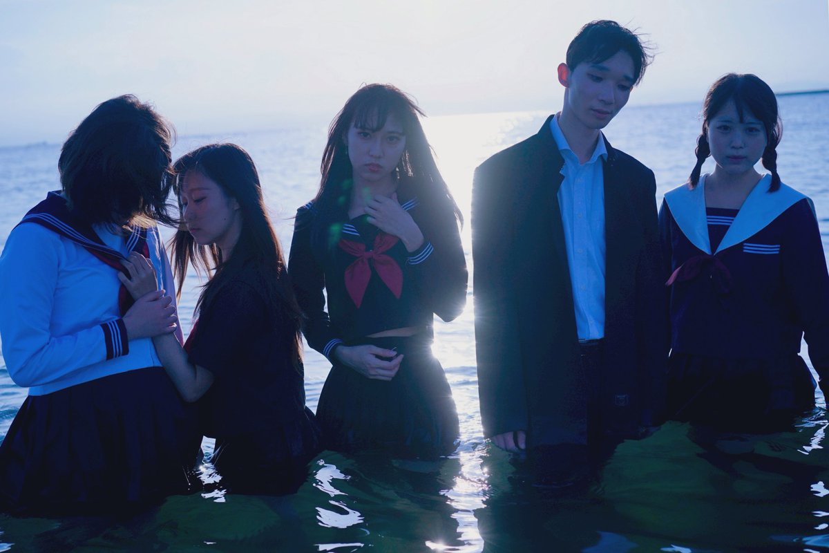 mufu_ron's tweet image. 【求】
夢腐論は2026年も
演劇活動を中心に
種々の創作、参加を企て中

よって以下の仲間ヲ求めまス

演者、音楽、音響、
照明、制作、被写体、等

・18歳以上(高校生不可)
・性別経験不問
・心身ノ健康不健康問ワズ
・共に創作する覚悟ノ有る者

ゴ連絡、問合セはDMかメールにて
mufu_ron@yahoo.co.jp