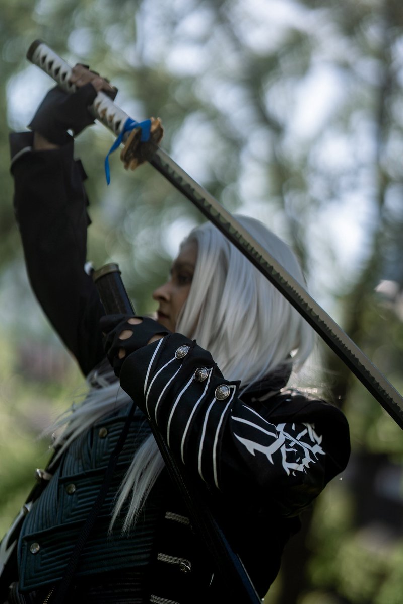 TheShantorian's tweet photo. Vergil Cosplay (3/?) 

📸 @/kizlumi on instagram
Event: @FANEXPOCANADA 2025

#DevilMayCry5 
#cosplay
#vergil
#vergilcosplay https://t.co/qjFfKI1Xgc