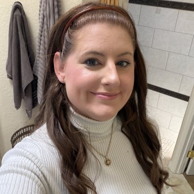 helloladychelly's tweet image. #NewProfilePic