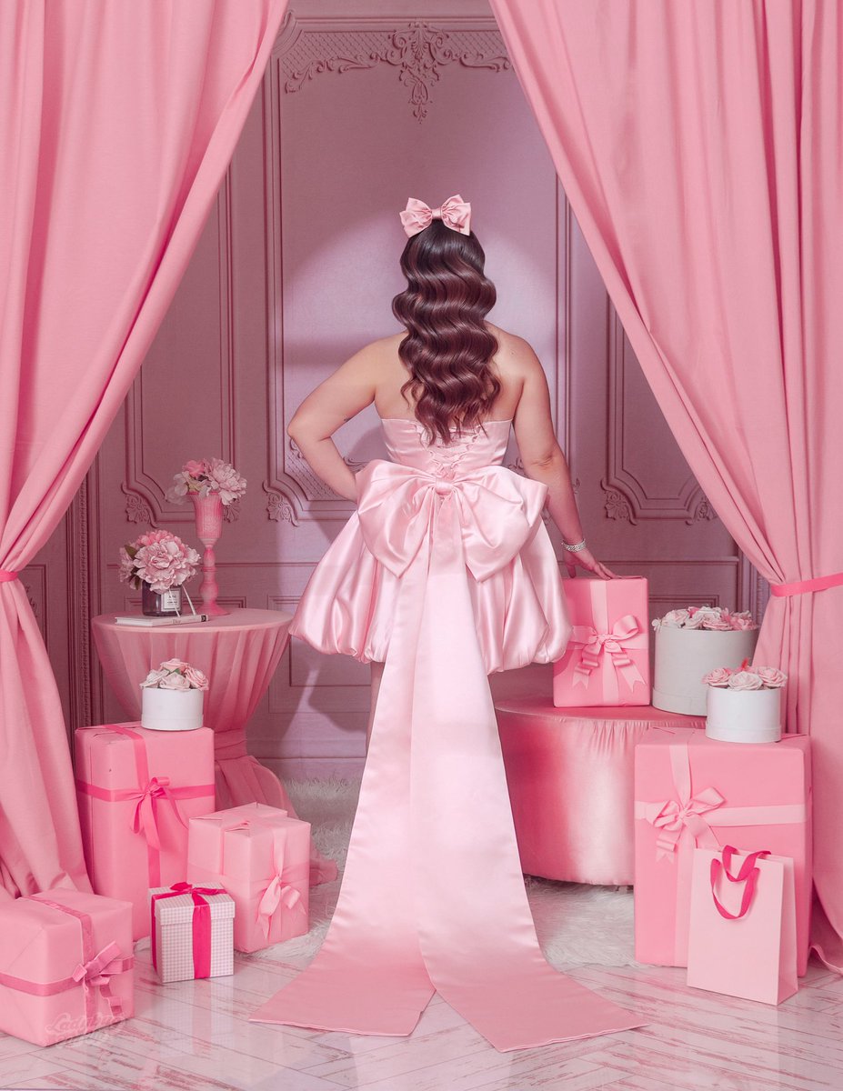 Llegó el día de esta chica. 

Gracias al equipo de @ladybugpinup @indiramua @violetahairdesigner que me hicieron realidad este look. 

#Los38deSusy #laversatilledicen #mujertomatuespacio