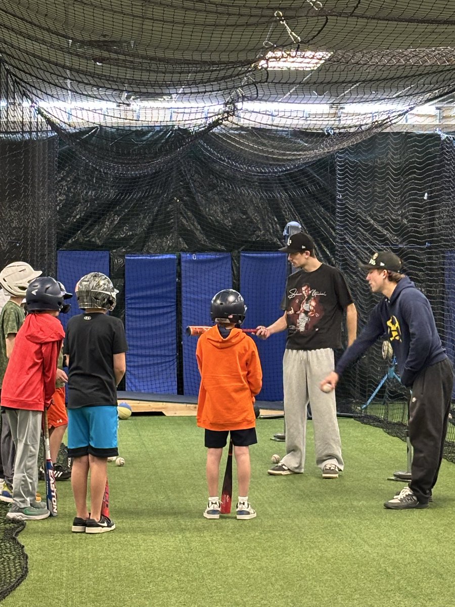 Peak303 Performance tweet media